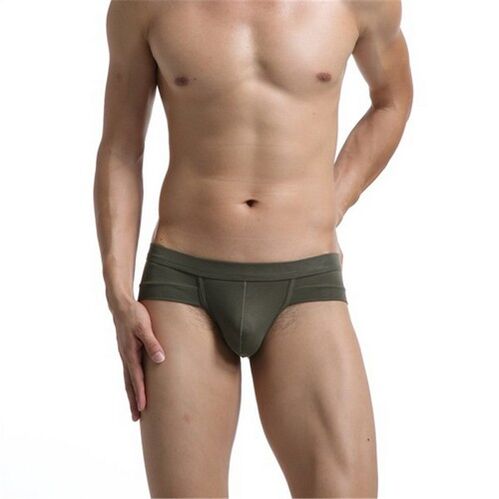 yakışıklı erkek gövdesi